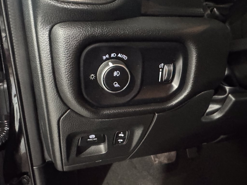 Used 2023 RAM 1500 Rebel w/ Night Edition AWD/4WD image 34