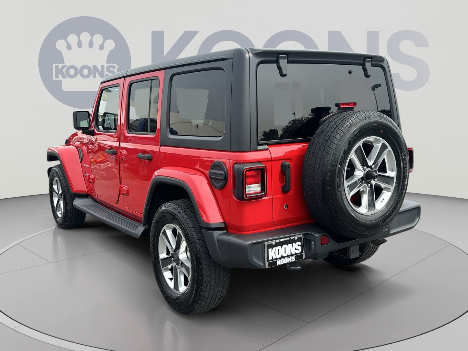 Used 2018 Jeep Wrangler Unlimited Sahara AWD/4WD image 8