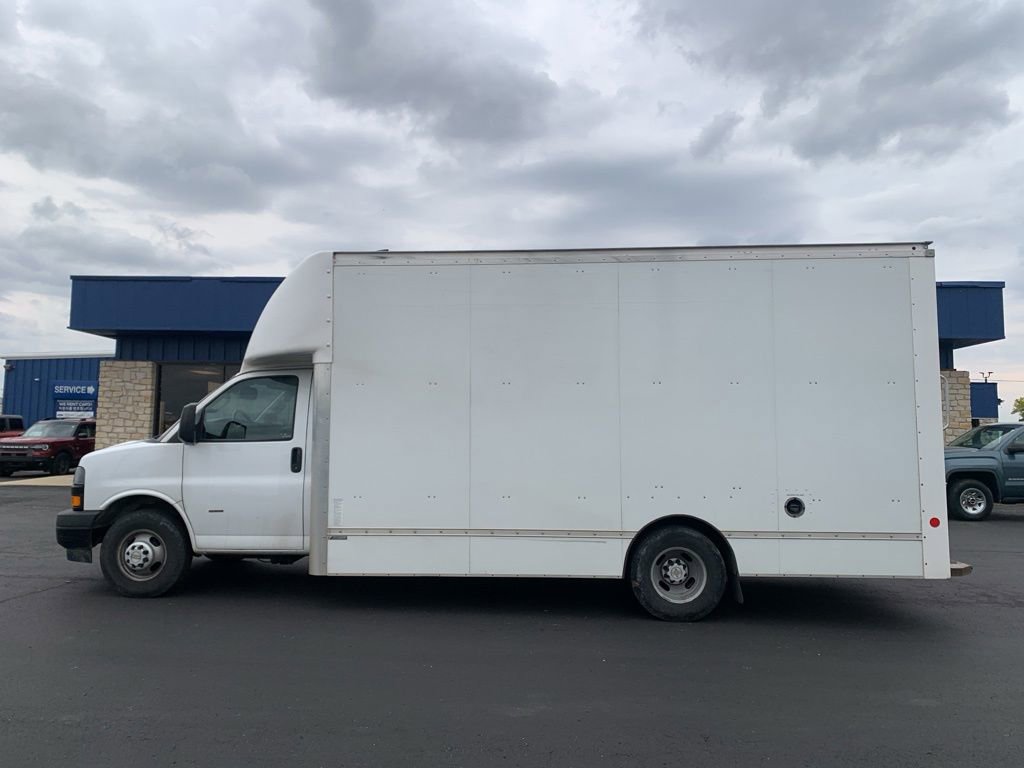 Used 2021 Chevrolet Express 3500 w/ Power Convenience Package RWD image 6