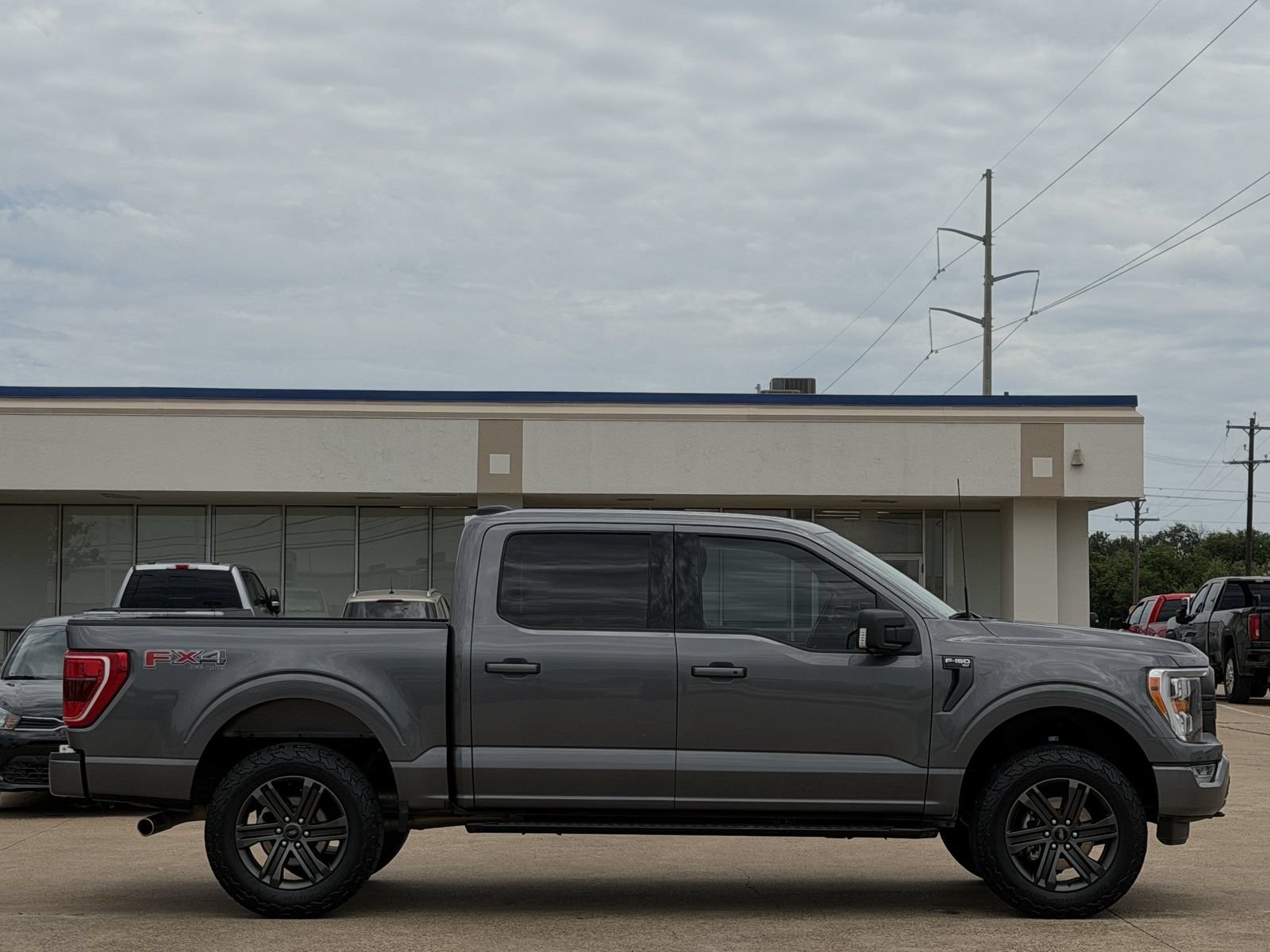 Used 2022 Ford F150 XLT w/ Equipment Group 302A High AWD/4WD video 3