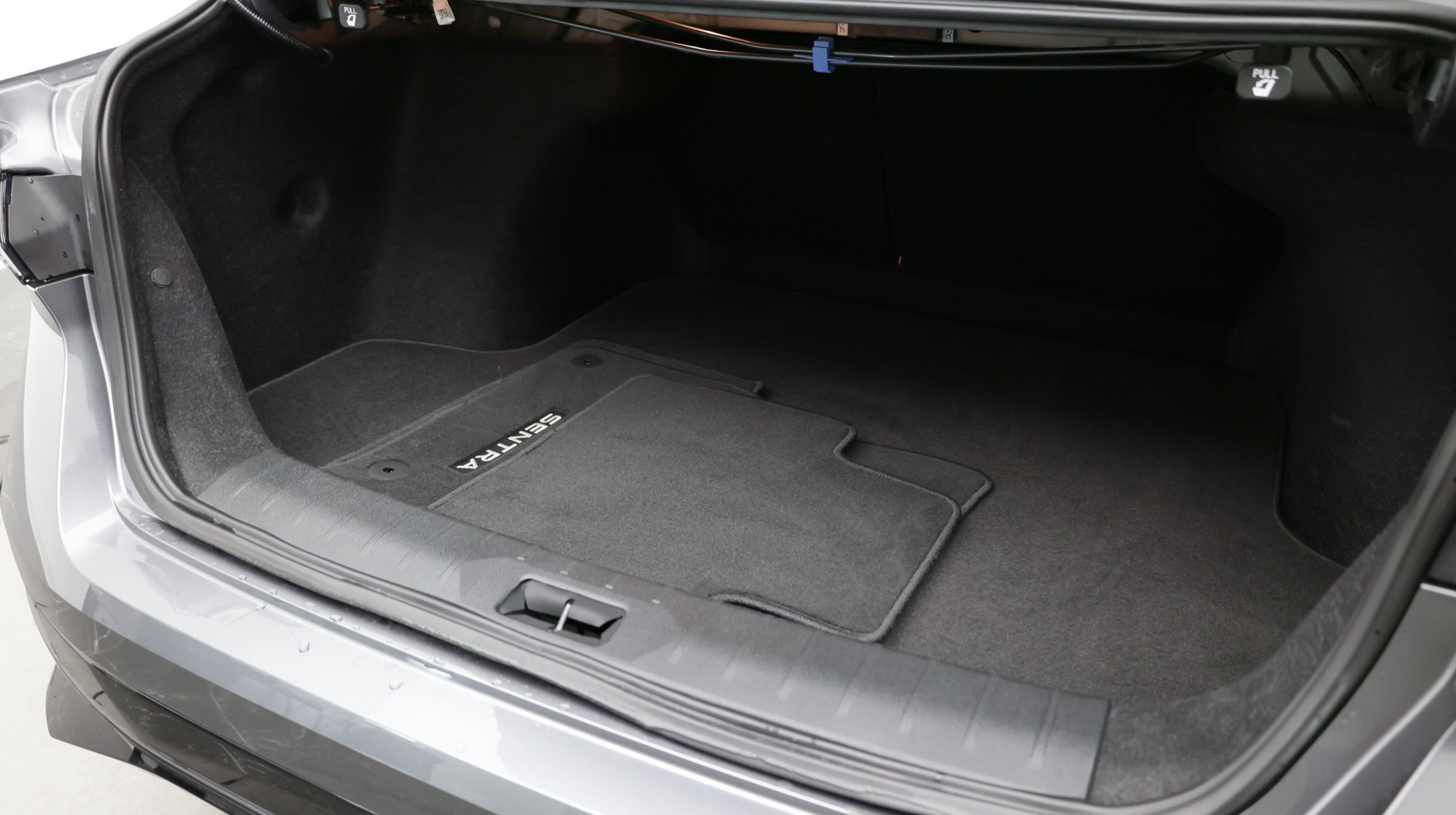 Used 2026 Nissan Sentra SR w/ Floor Mat Package FWD image 32