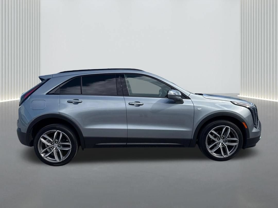 Used 2023 Cadillac XT4 Sport FWD image 4