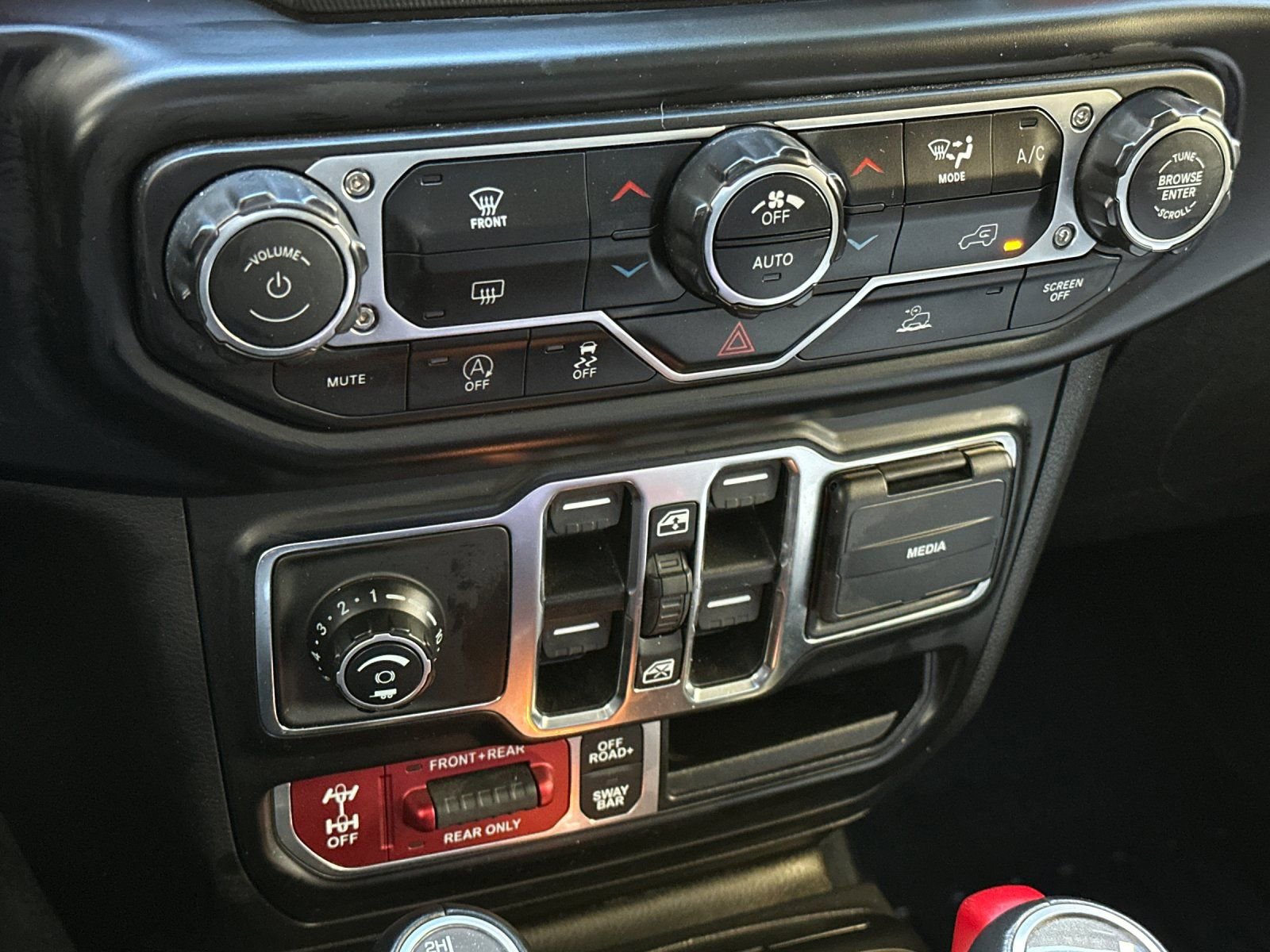 Used 2022 Jeep Gladiator Rubicon image 20