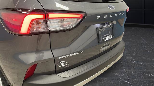 Used 2021 Ford Escape Titanium w/ Titanium Elite Package image 34