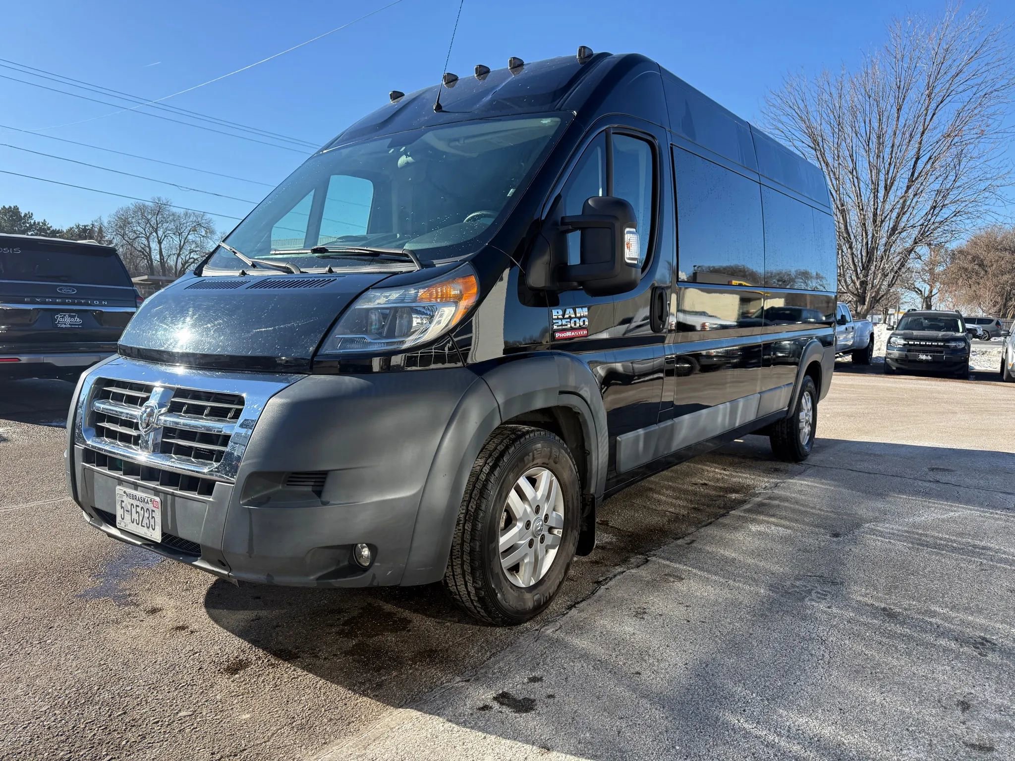 Used 2016 RAM ProMaster 2500 w/ Premium Appearance Group FWD image 4