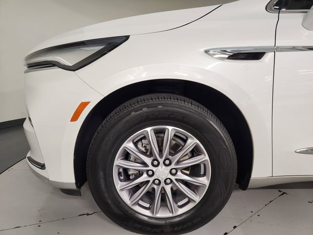 Used 2022 Buick Enclave Essence w/ Trailering Package, 5000 lbs. FWD image 11