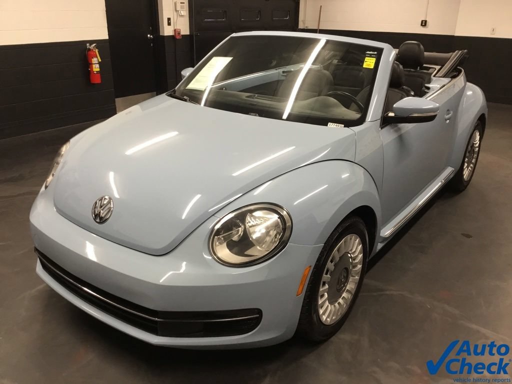 Used 2013 Volkswagen Beetle 2.5 FWD image 6
