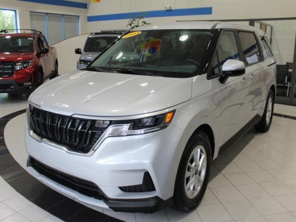 Used 2023 Kia Carnival LX