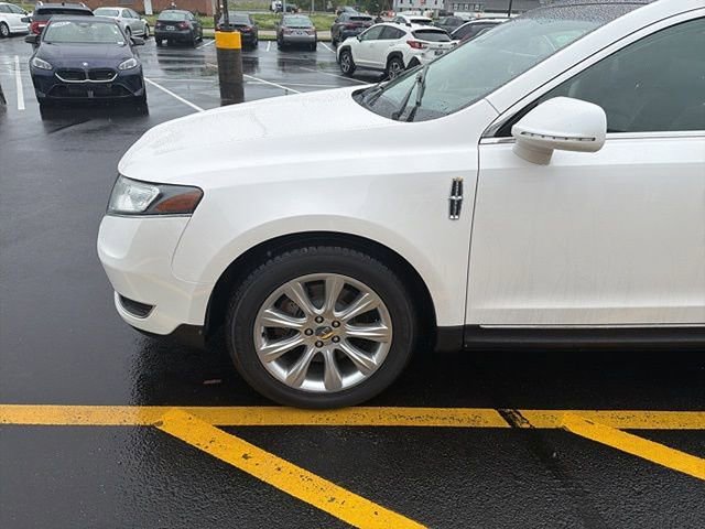 Used 2016 Lincoln MKT AWD w/ Equipment Group 201A image 9