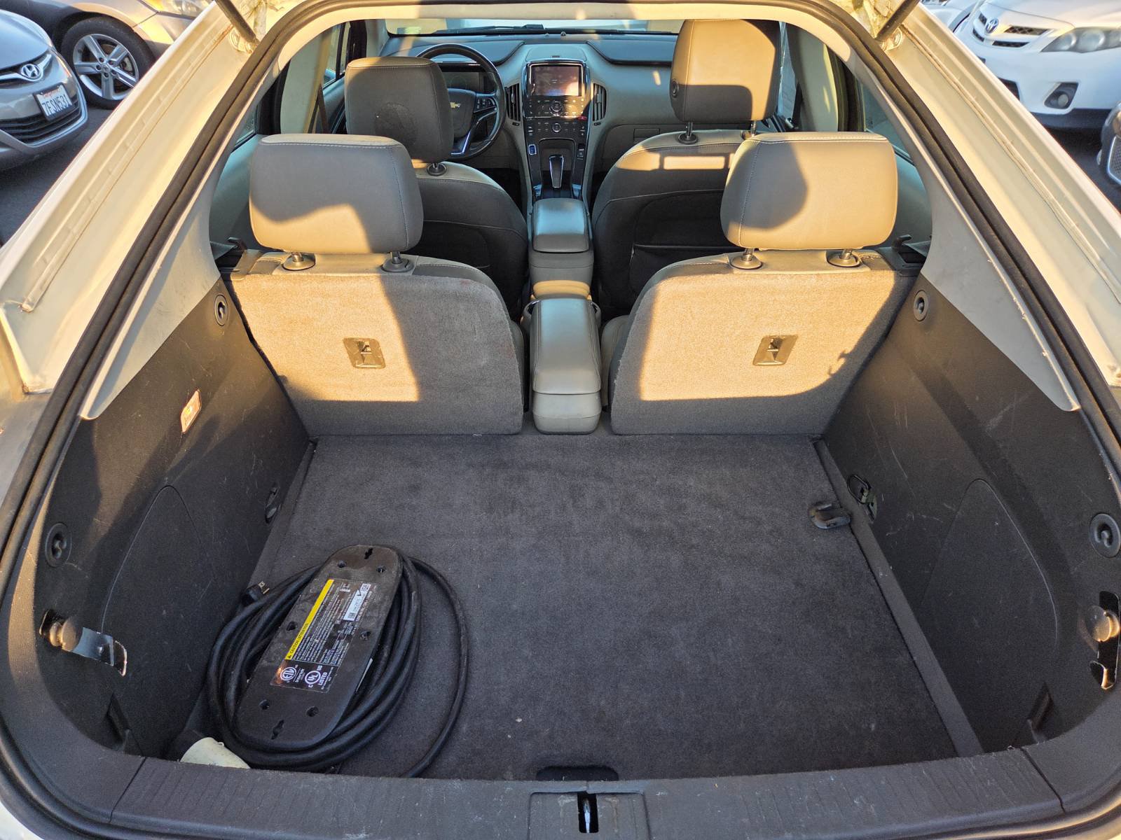 Used 2013 Chevrolet Volt Premium w/ Premium Trim Package FWD image 12