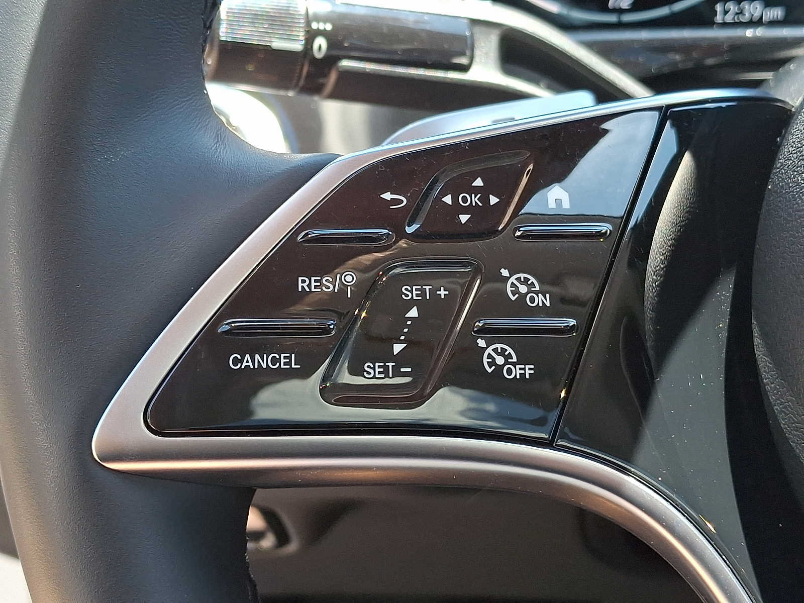 Used 2026 Mercedes-Benz E 350 4MATIC Sedan image 15