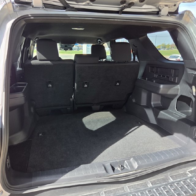 Used 2025 Toyota 4Runner SR5 AWD/4WD image 14