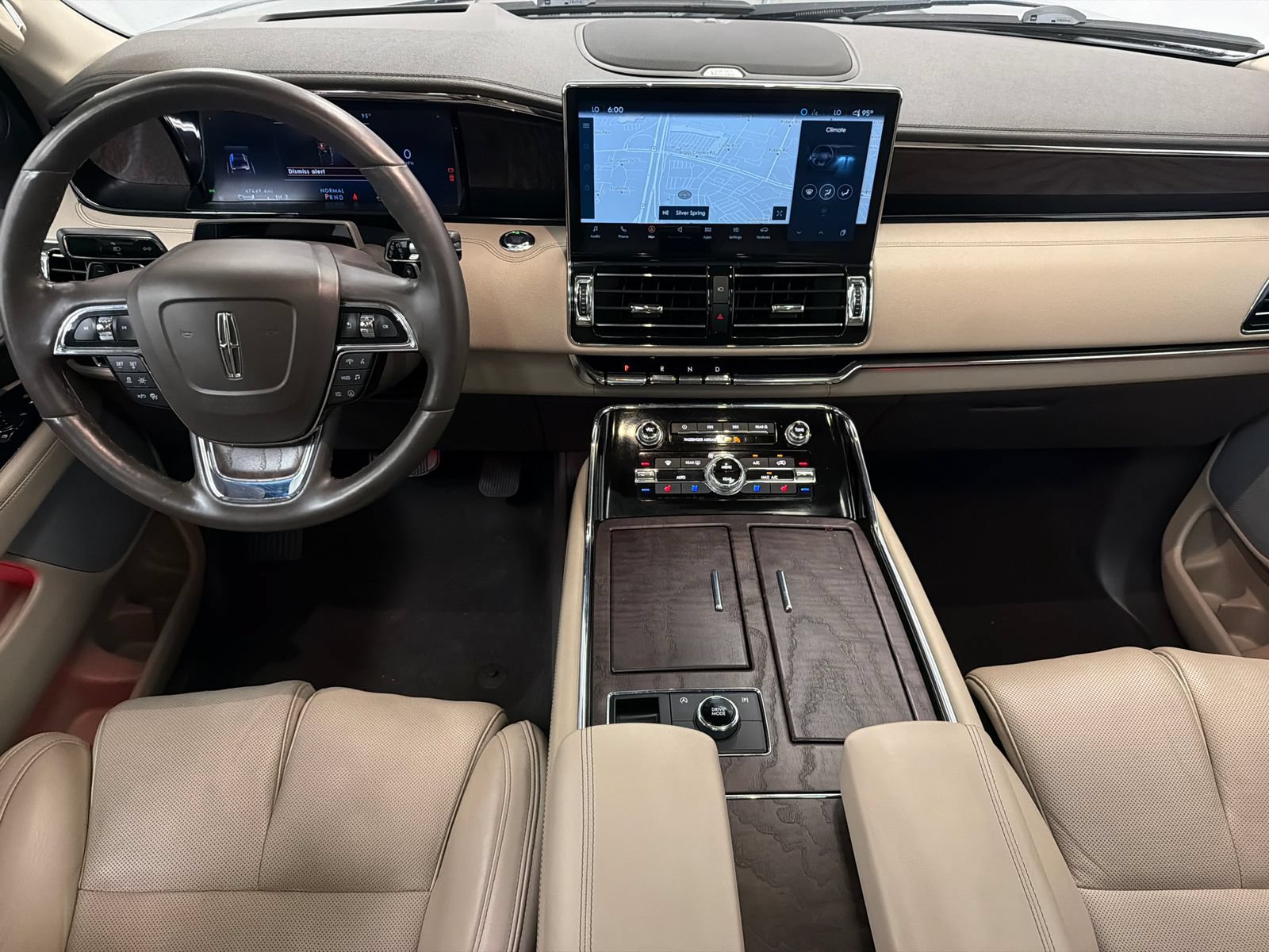 Certified 2024 Lincoln Navigator L Reserve AWD/4WD image 23