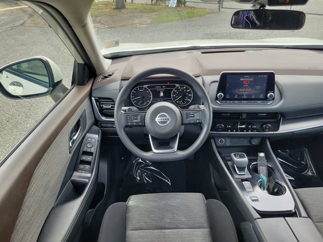 Used 2021 Nissan Rogue SV FWD image 11