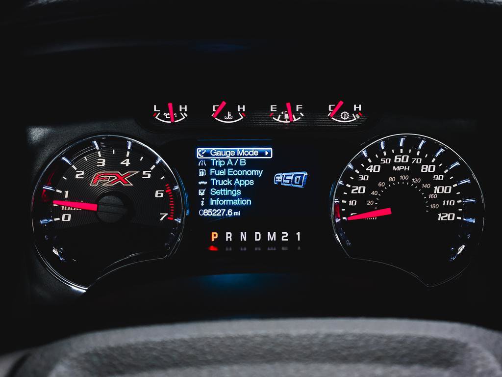 Used 2014 Ford F150 FX4 w/ Equipment Group 402A Luxury AWD/4WD image 24