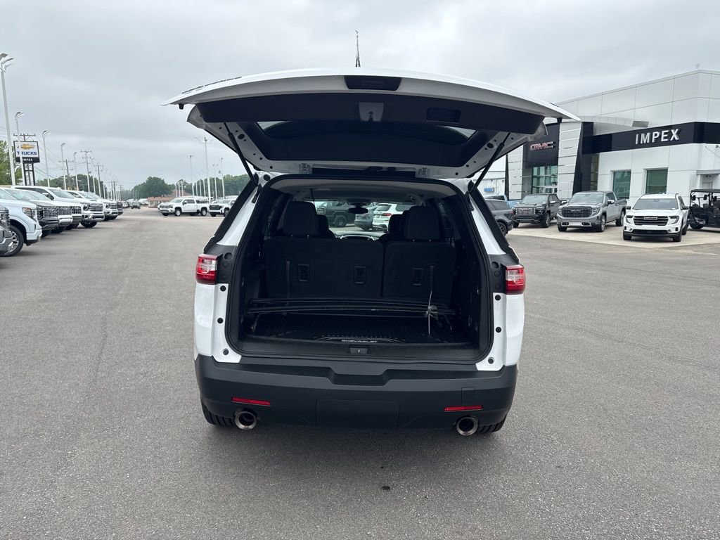 Used 2020 Chevrolet Traverse LT FWD image 30