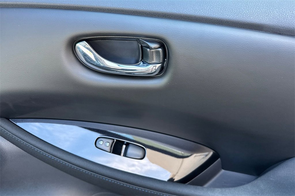 Used 2020 Nissan Leaf SV w/ SV Technology Package image 20