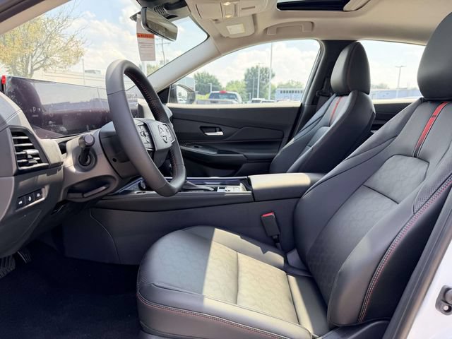New 2026 Nissan Sentra SR w/ SR Premium Package FWD image 16