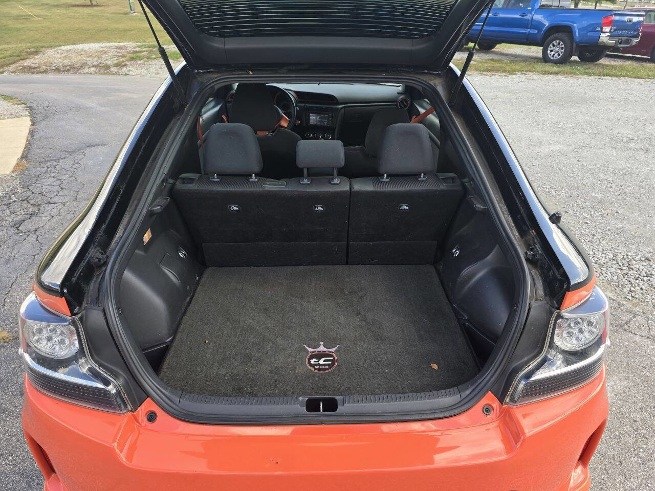 Used 2015 Scion tC image 17