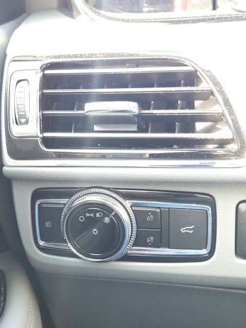 Used 2020 Lincoln Navigator Reserve w/ Luxury Package image 32