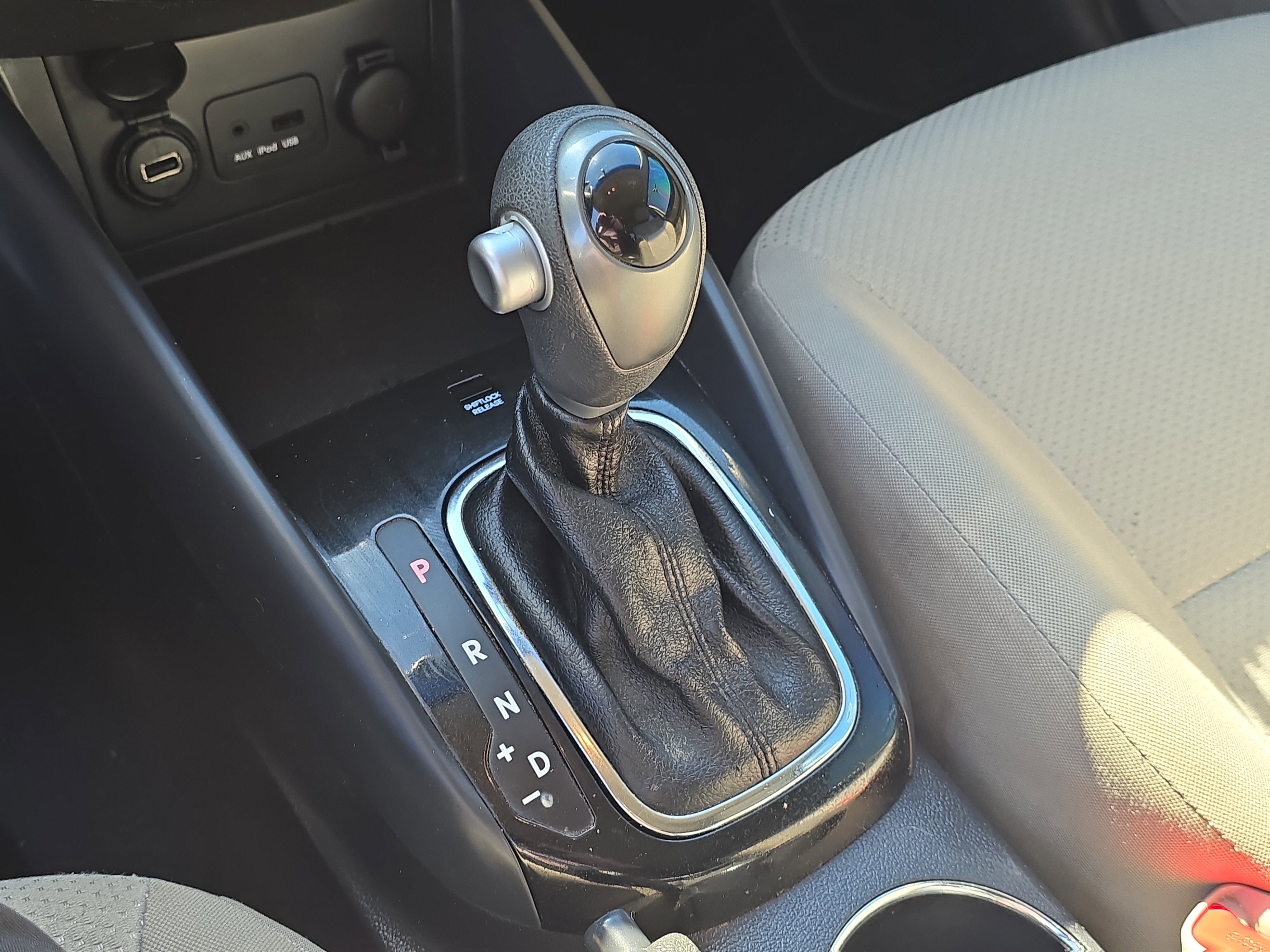 Used 2012 Kia Forte EX w/ Premium Pkg image 26