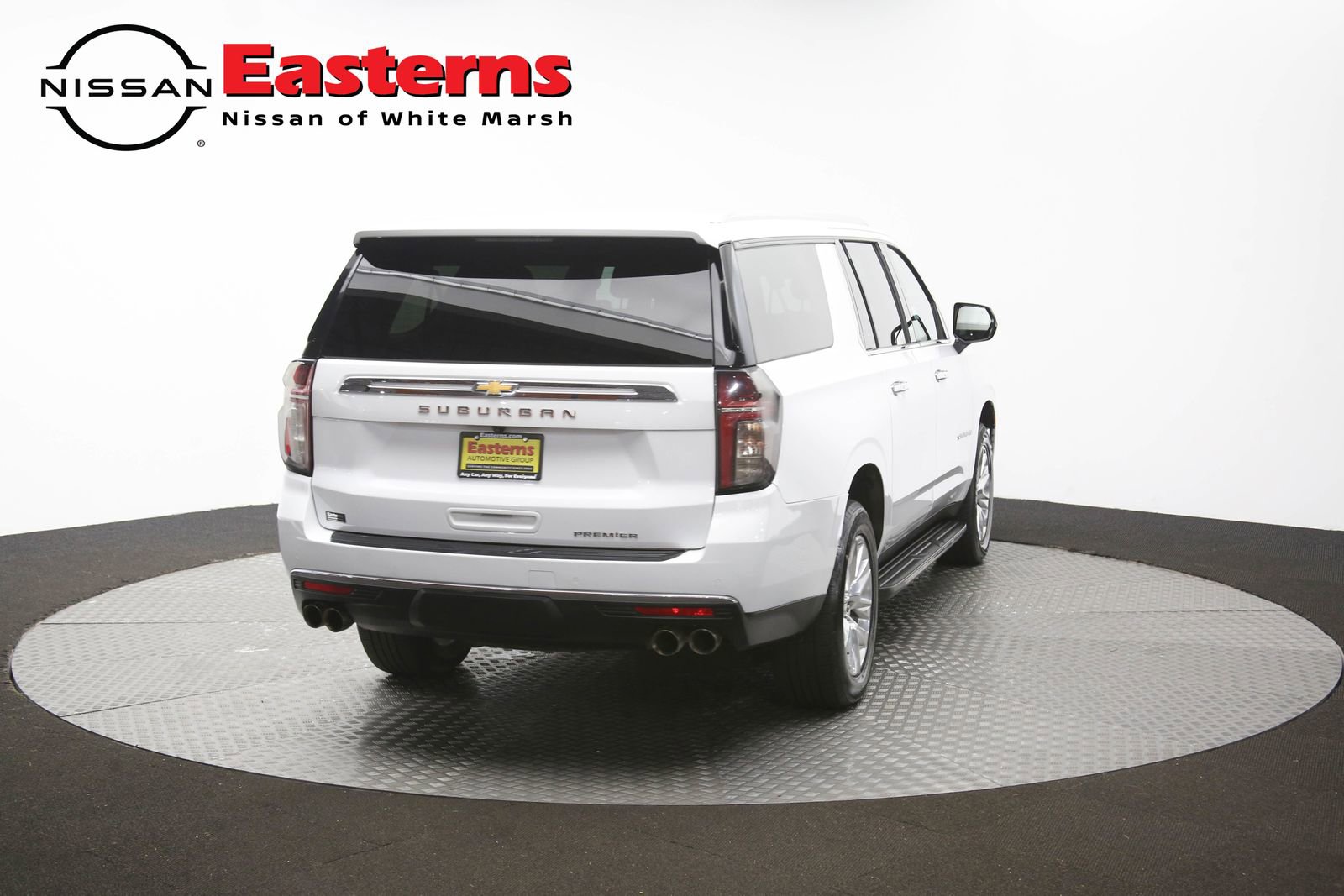 Used 2023 Chevrolet Suburban Premier RWD image 42