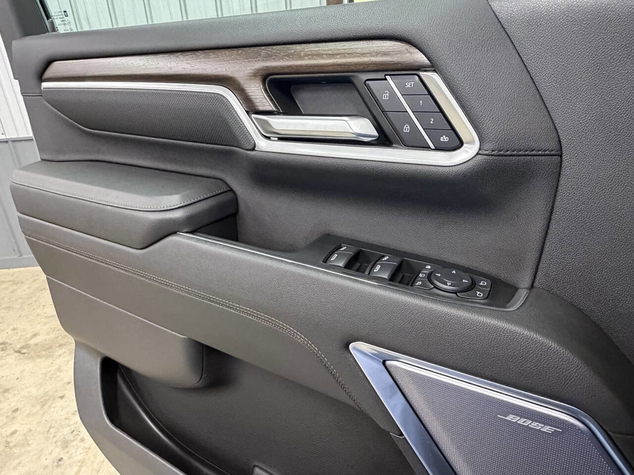 Used 2024 Chevrolet Silverado 2500 High Country w/ High Country Premium Package image 32