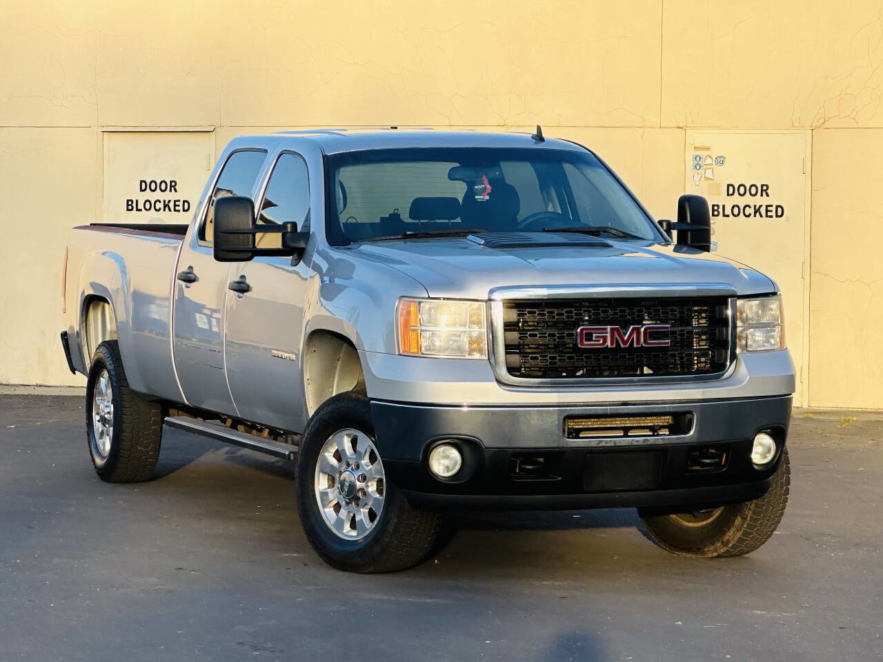 Used 2011 GMC Sierra 3500 SLE w/ Suspension Package, Off-Road image 1