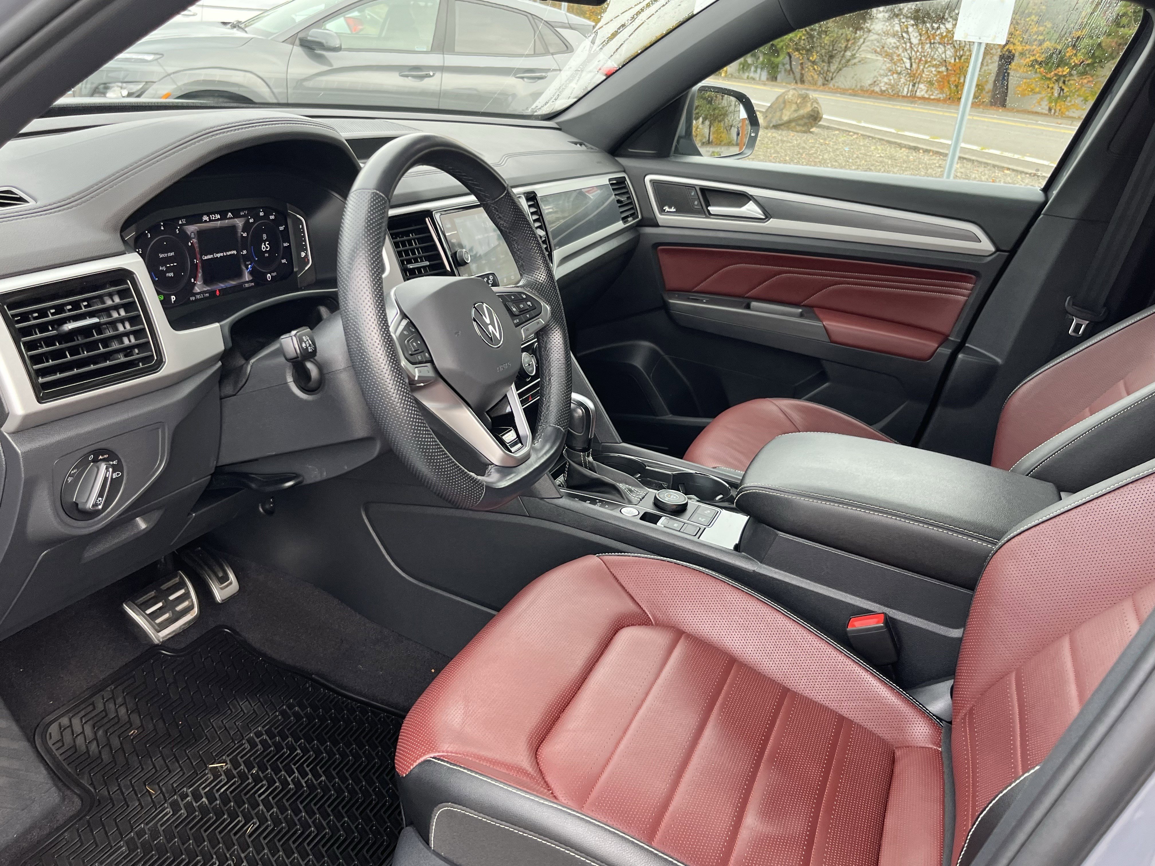 Used 2023 Volkswagen Atlas Cross Sport SEL Premium R-Line image 9