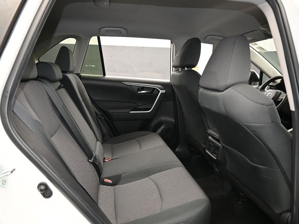 Used 2023 Toyota RAV4 XLE image 39