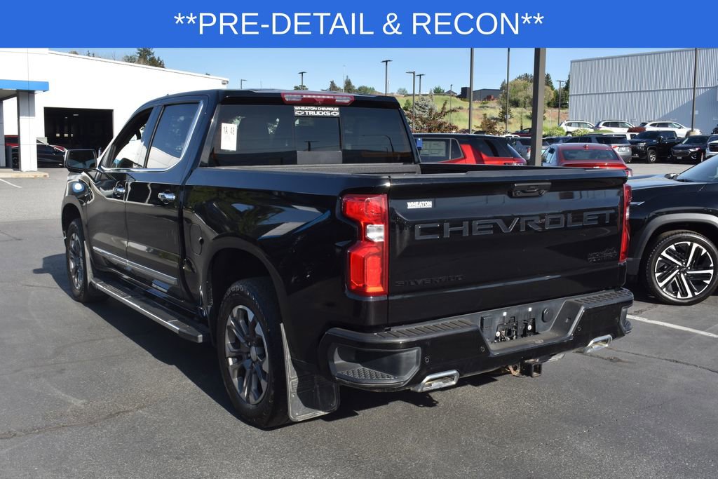 Used 2022 Chevrolet Silverado 1500 High Country w/ Max Trailering Package AWD/4WD image 3