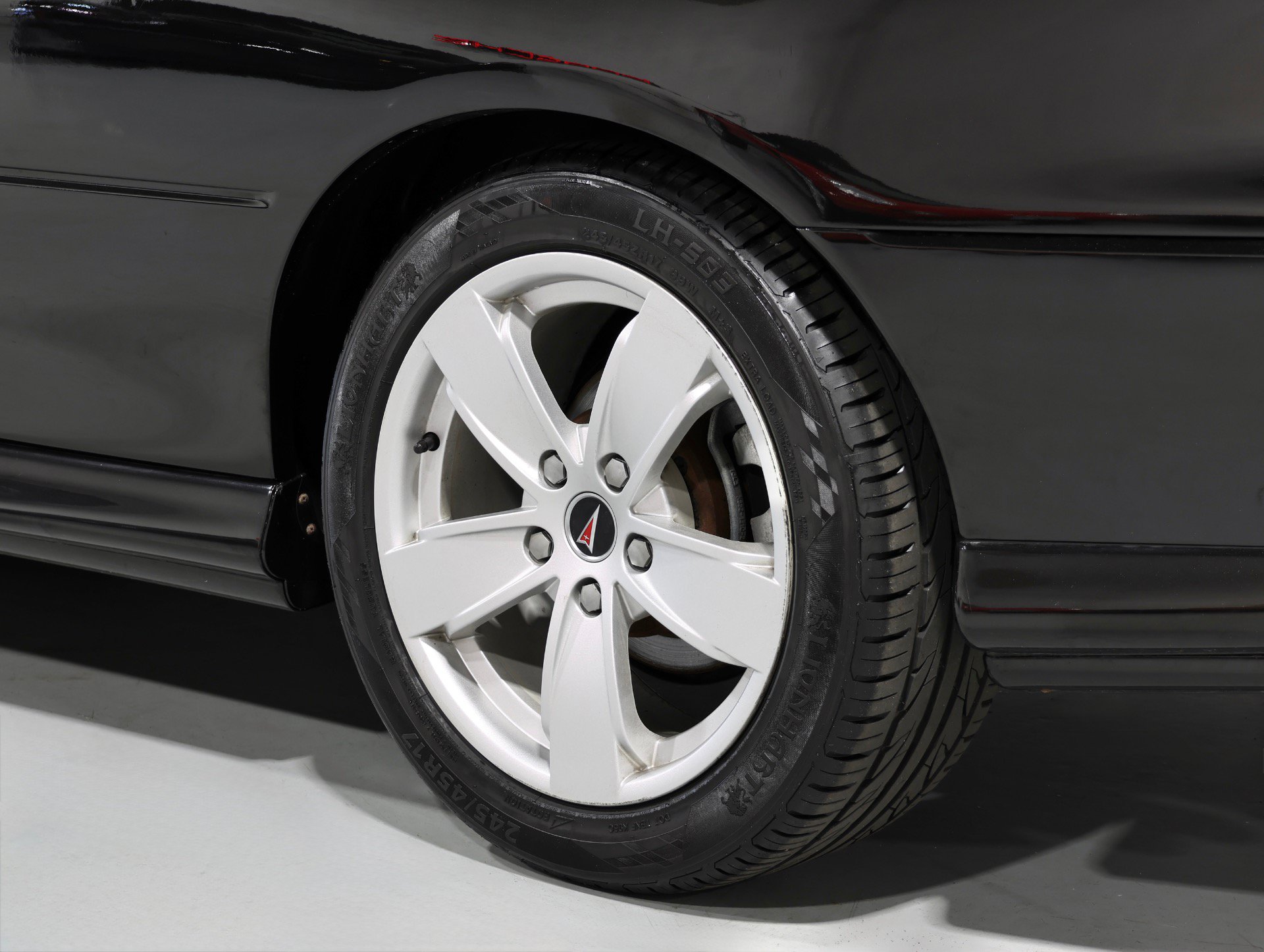 Used 2004 Pontiac GTO RWD image 32