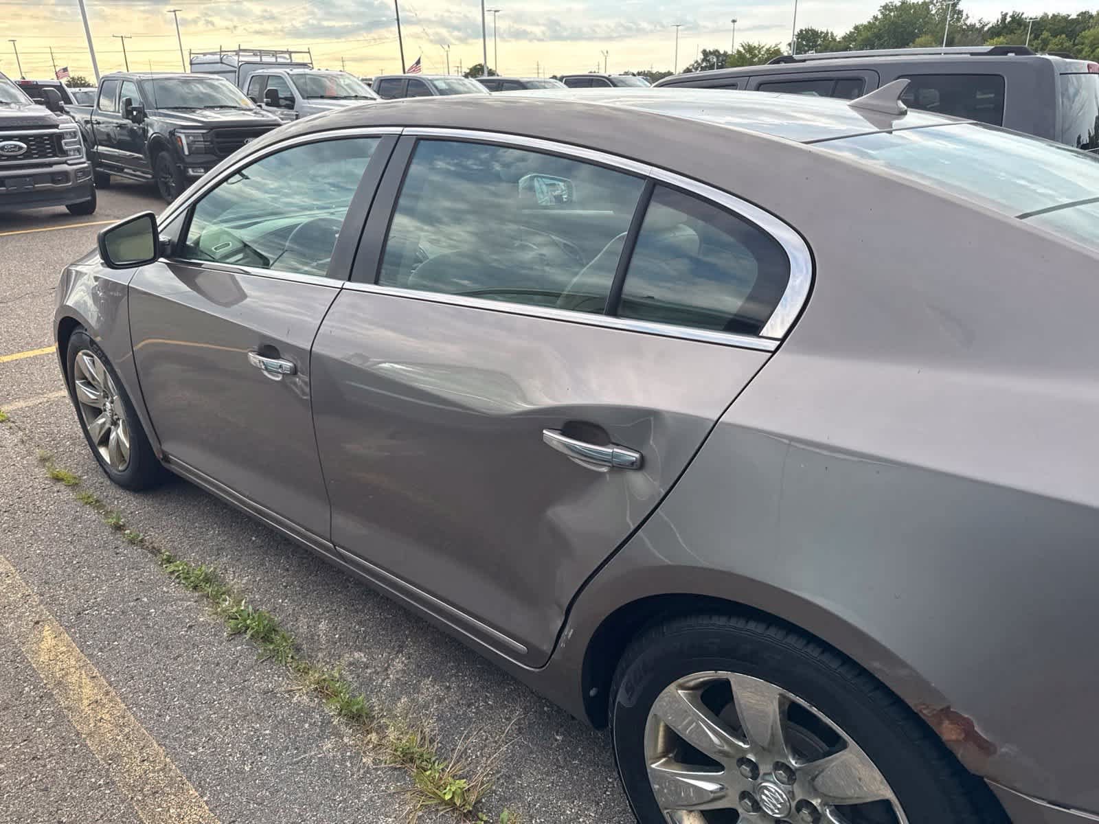 Used 2010 Buick LaCrosse CXL FWD image 16