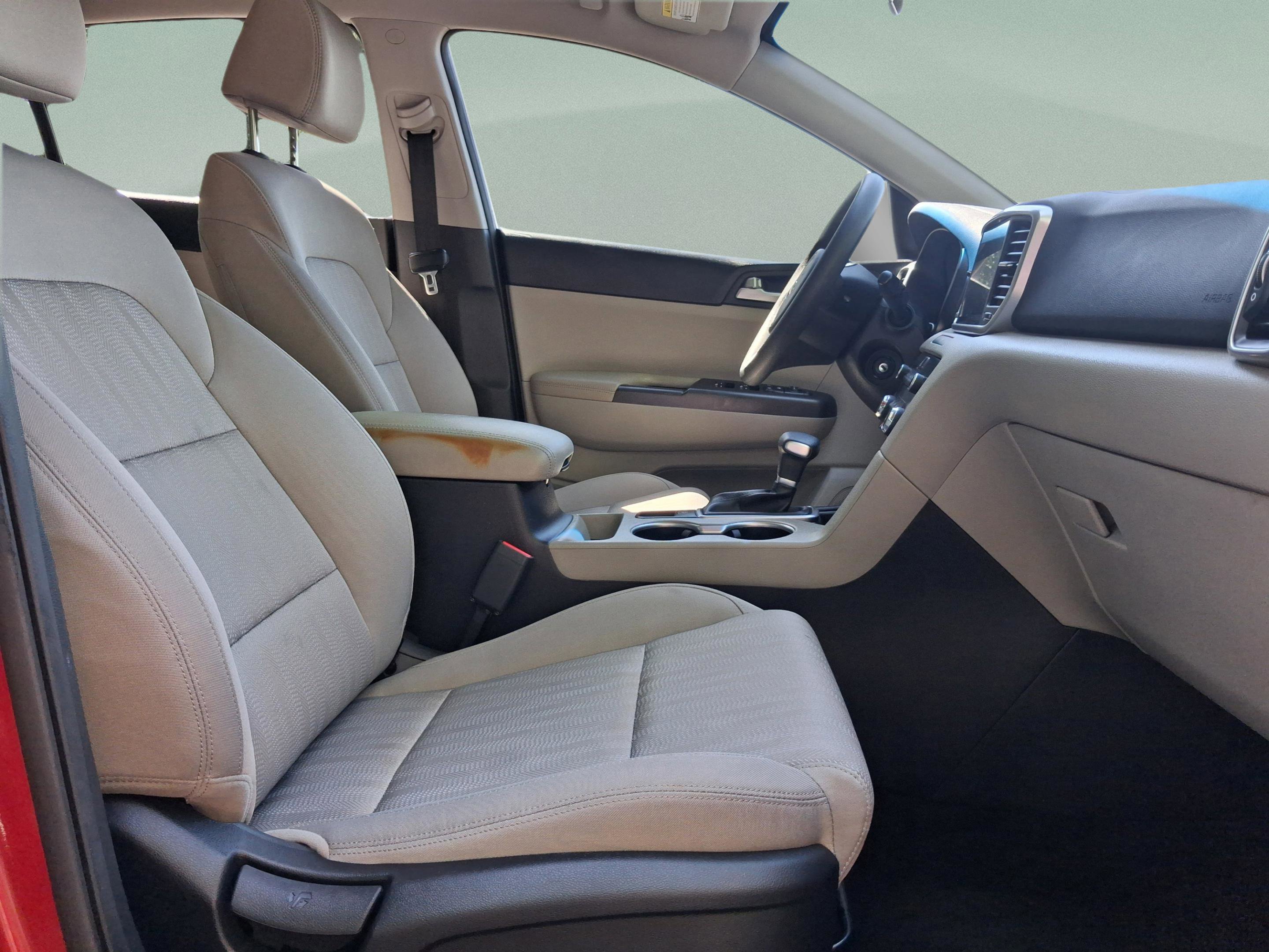 Used 2020 Kia Sportage LX image 34