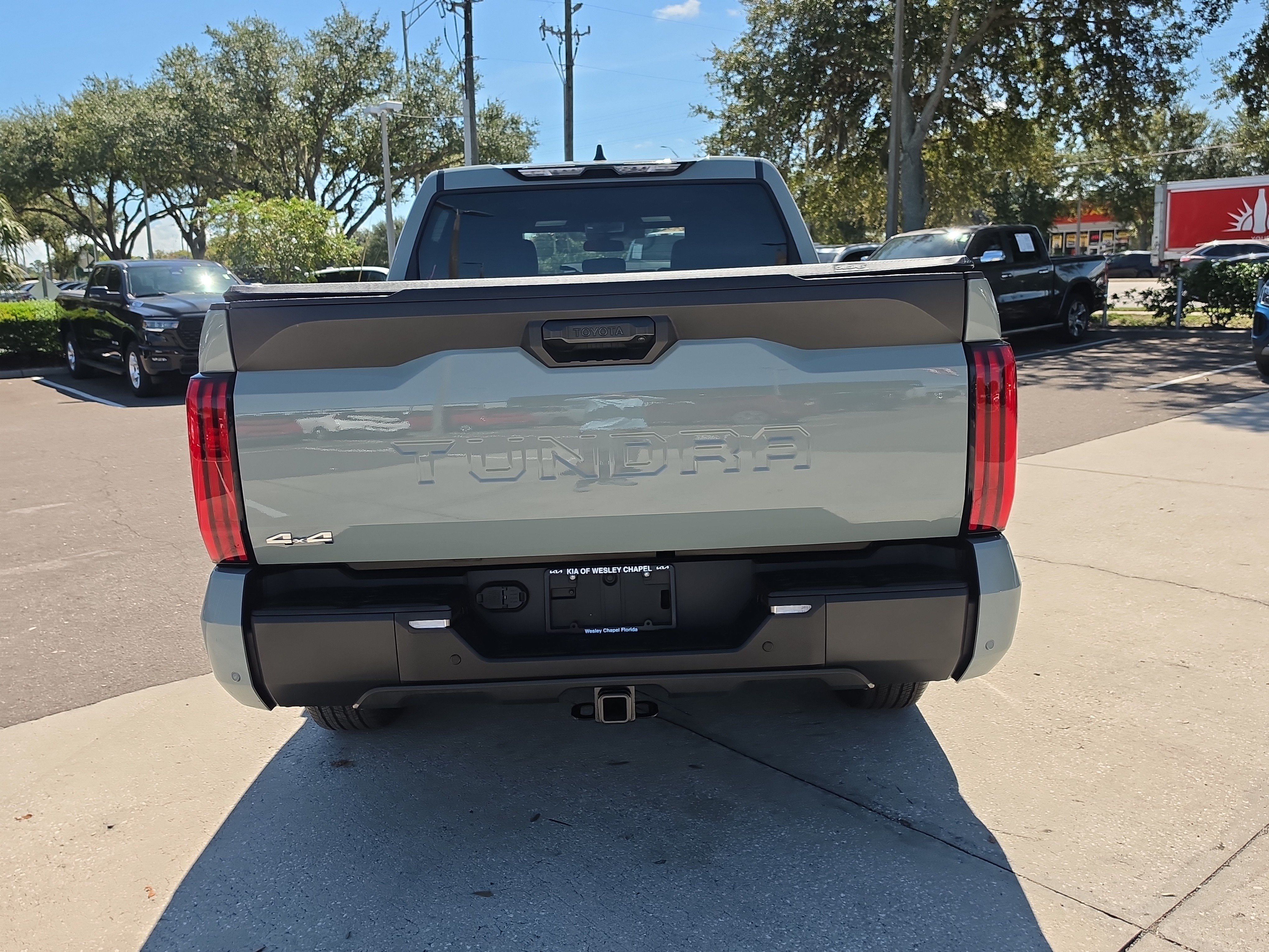 Used 2025 Toyota Tundra SR5 w/ SR5 Convenience Package AWD/4WD image 7