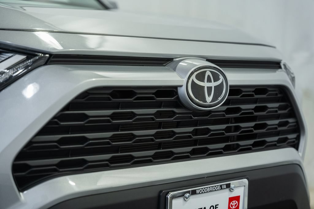 Certified 2025 Toyota RAV4 XLE AWD/4WD image 10