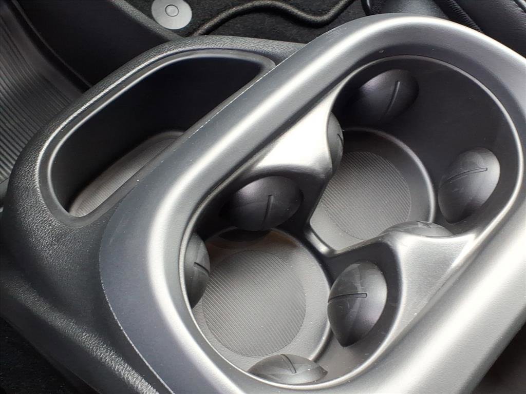 New 2026 Chrysler Pacifica Select image 30