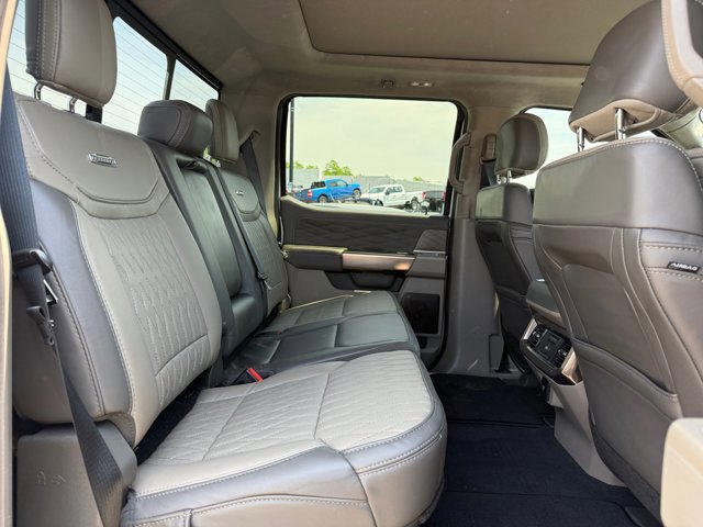 Used 2026 Ford F450 Platinum w/ Platinum Plus Package AWD/4WD image 16