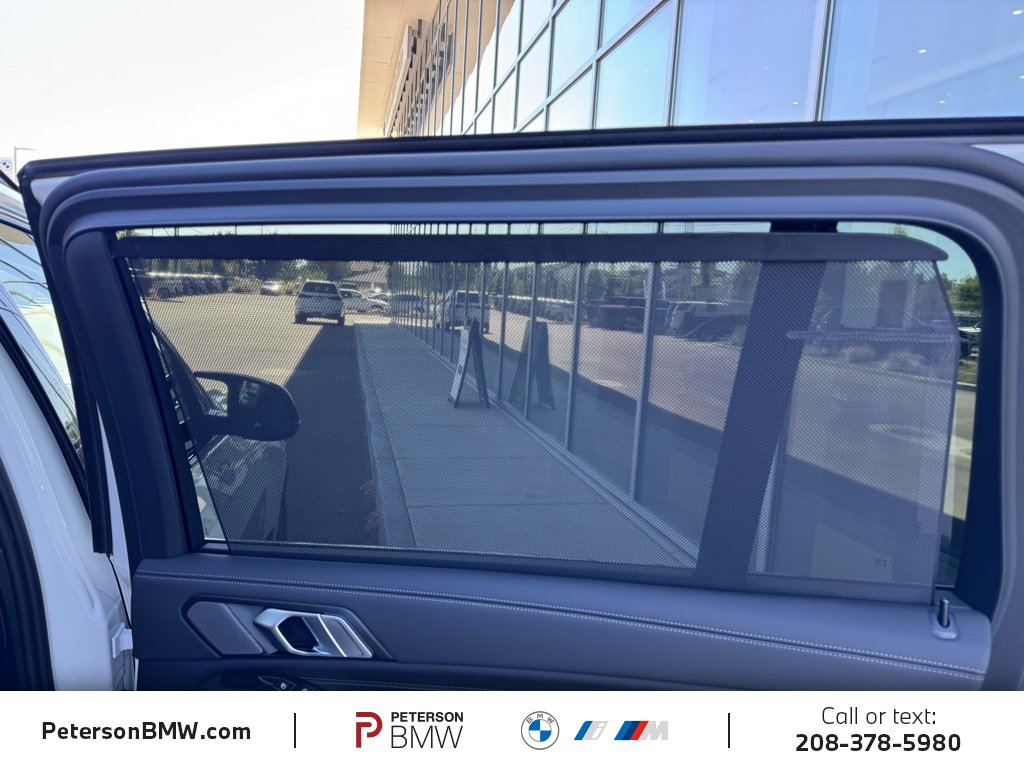 New 2026 BMW X7 M60i image 25
