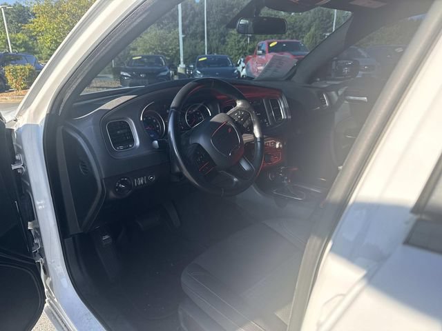 Used 2023 Dodge Charger SXT RWD image 4