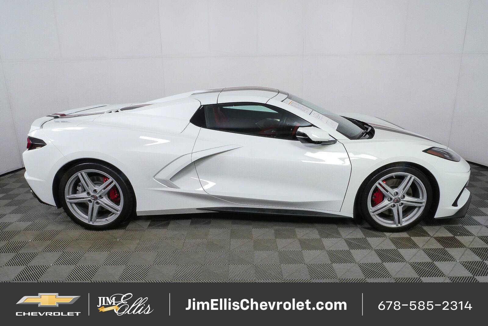 Used 2026 Chevrolet Corvette Stingray Premium Conv w/ Z51 Performance Package RWD image 2