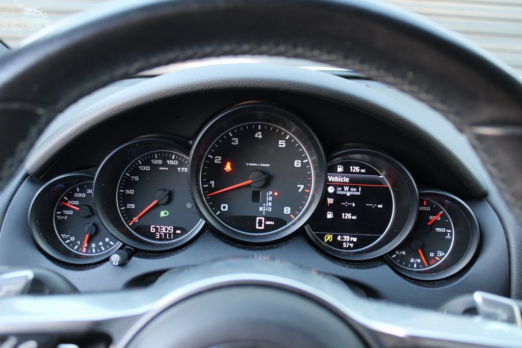 Certified 2016 Porsche Cayenne image 23