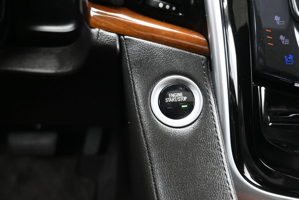 Used 2020 Cadillac Escalade Luxury w/ LPO, Radiant Package AWD/4WD image 24