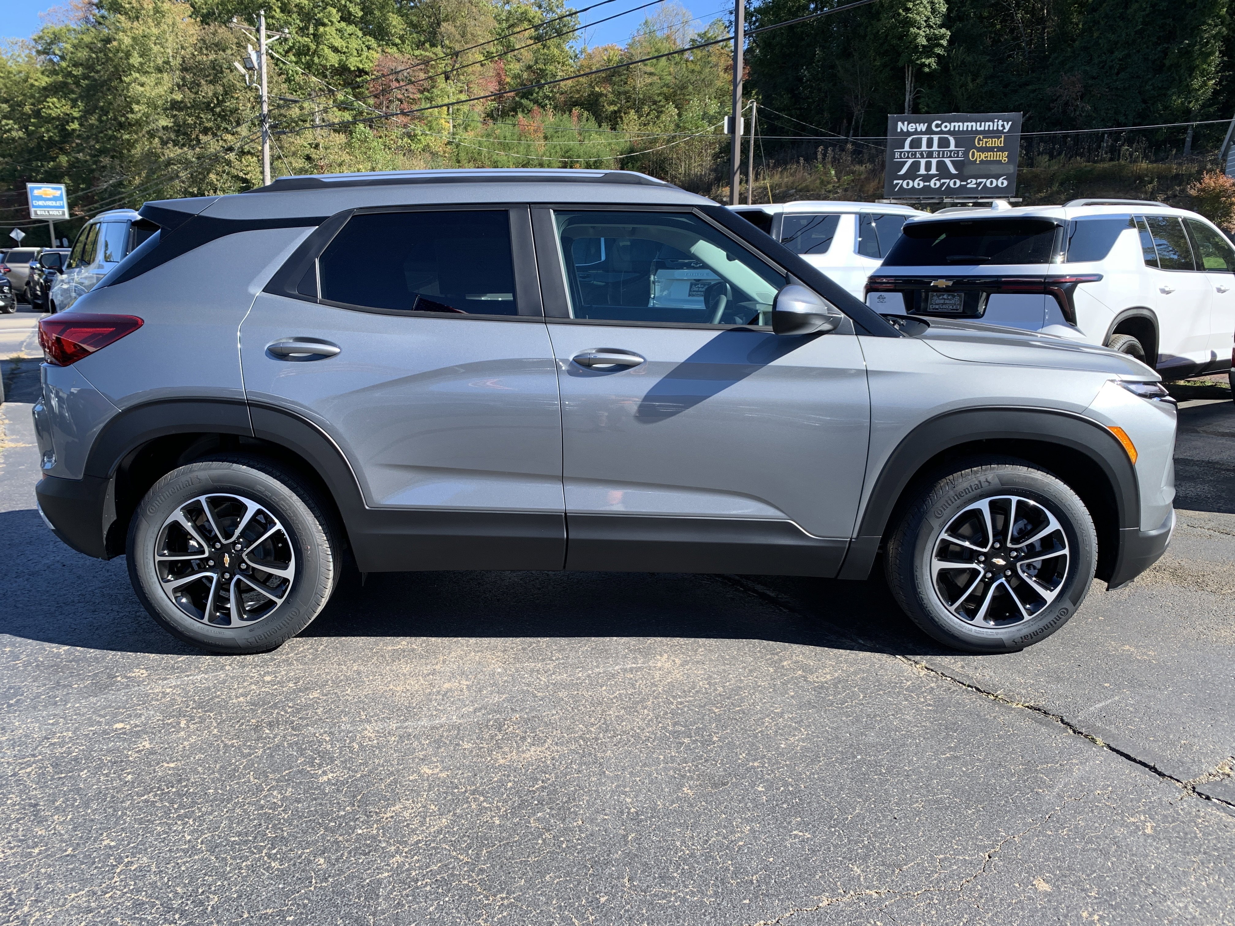 New 2026 Chevrolet TrailBlazer LT w/ Driver Confidence Package image 2