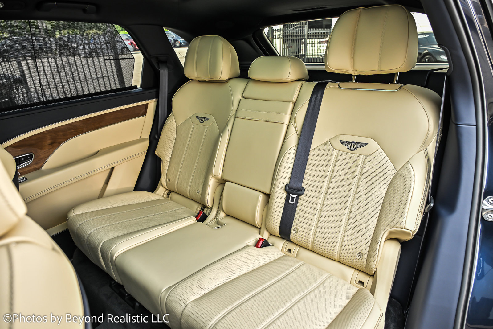 Certified 2023 Bentley Bentayga Extended Wheelbase image 29
