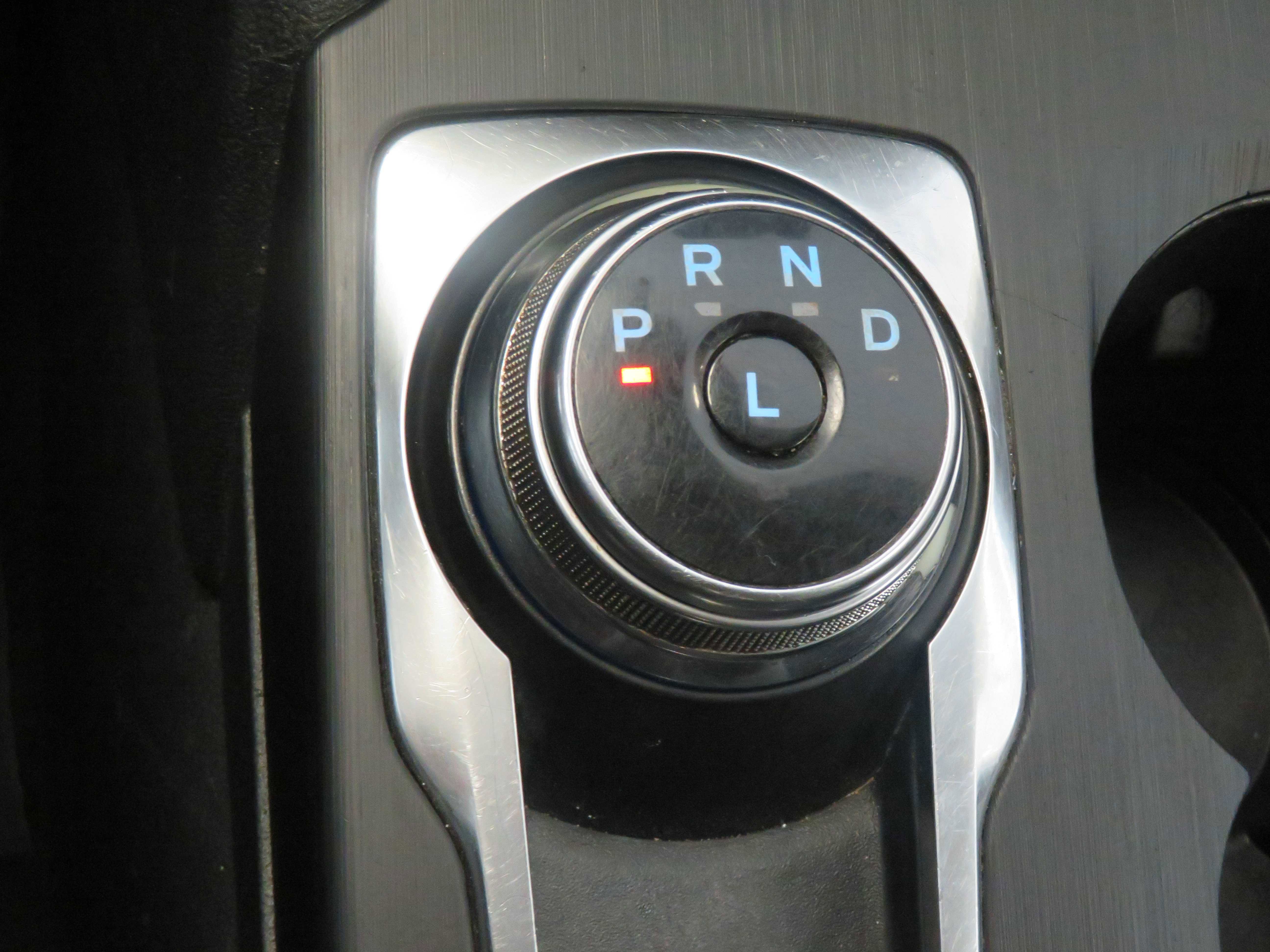 Used 2020 Ford Escape SEL image 37