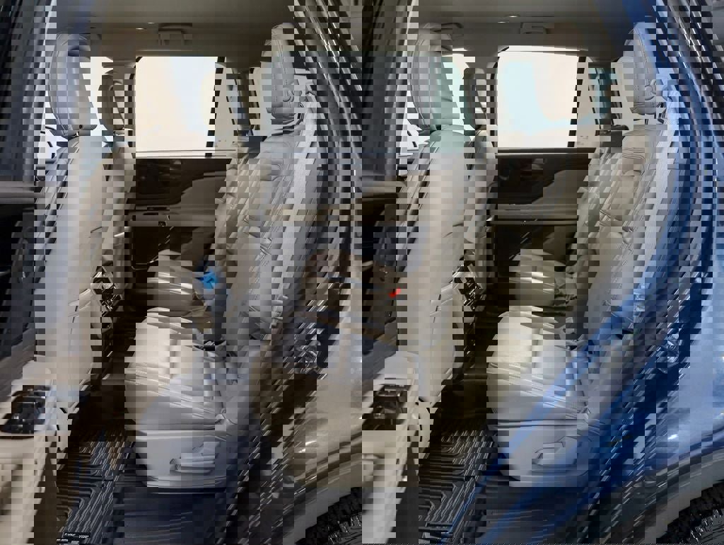 Used 2020 Lincoln Aviator Reserve image 13