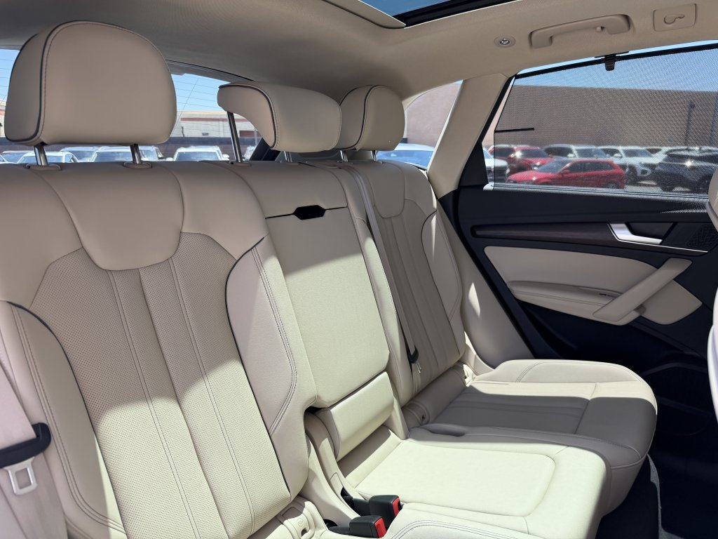 Used 2024 Audi Q5 e Prestige w/ Prestige Package AWD/4WD image 49