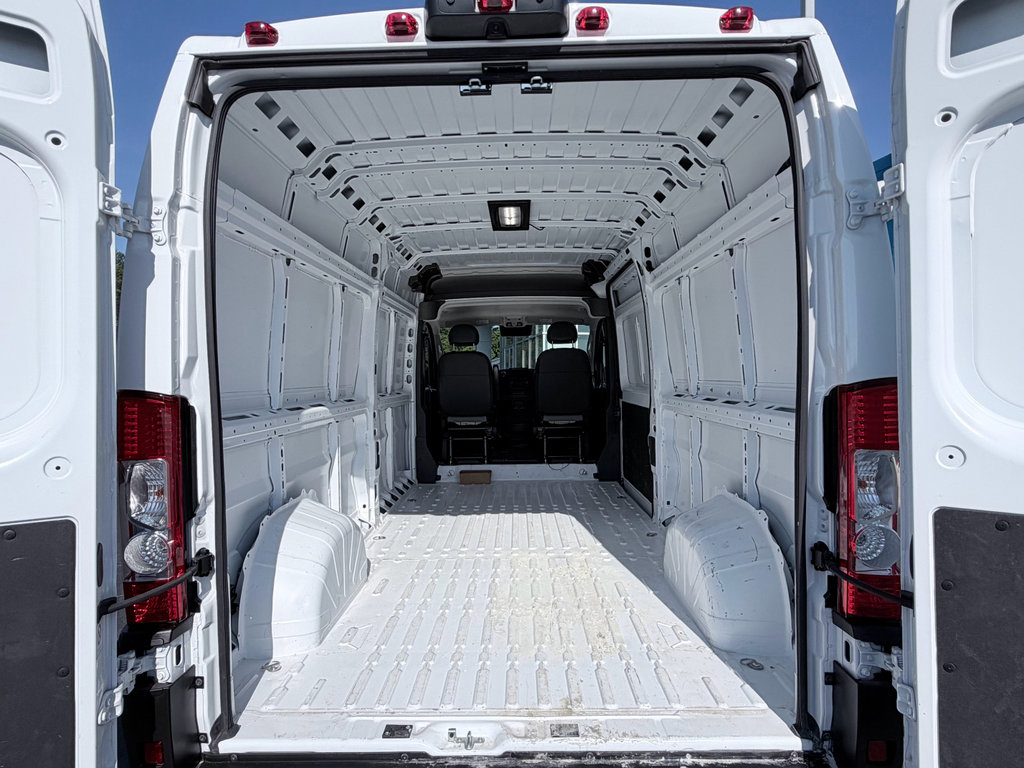 Used 2026 RAM ProMaster 2500 w/ Convenience Group FWD image 10
