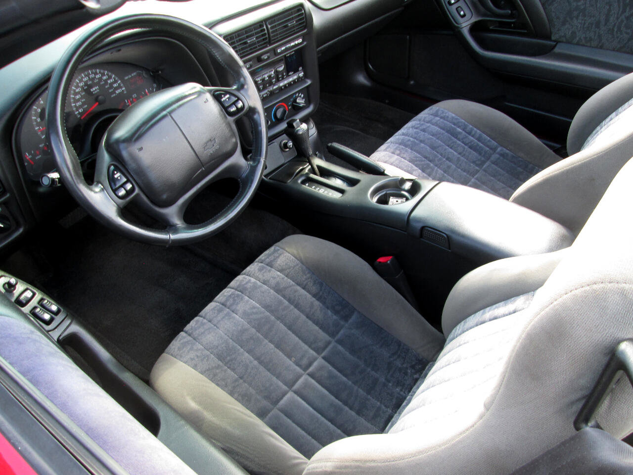 Used 2001 Chevrolet Camaro LT image 3